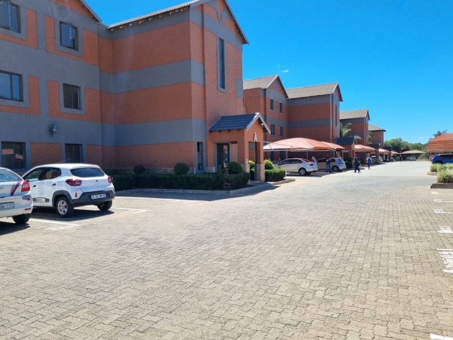 1 Bedroom Property for Sale in Vredenhof Sh Free State